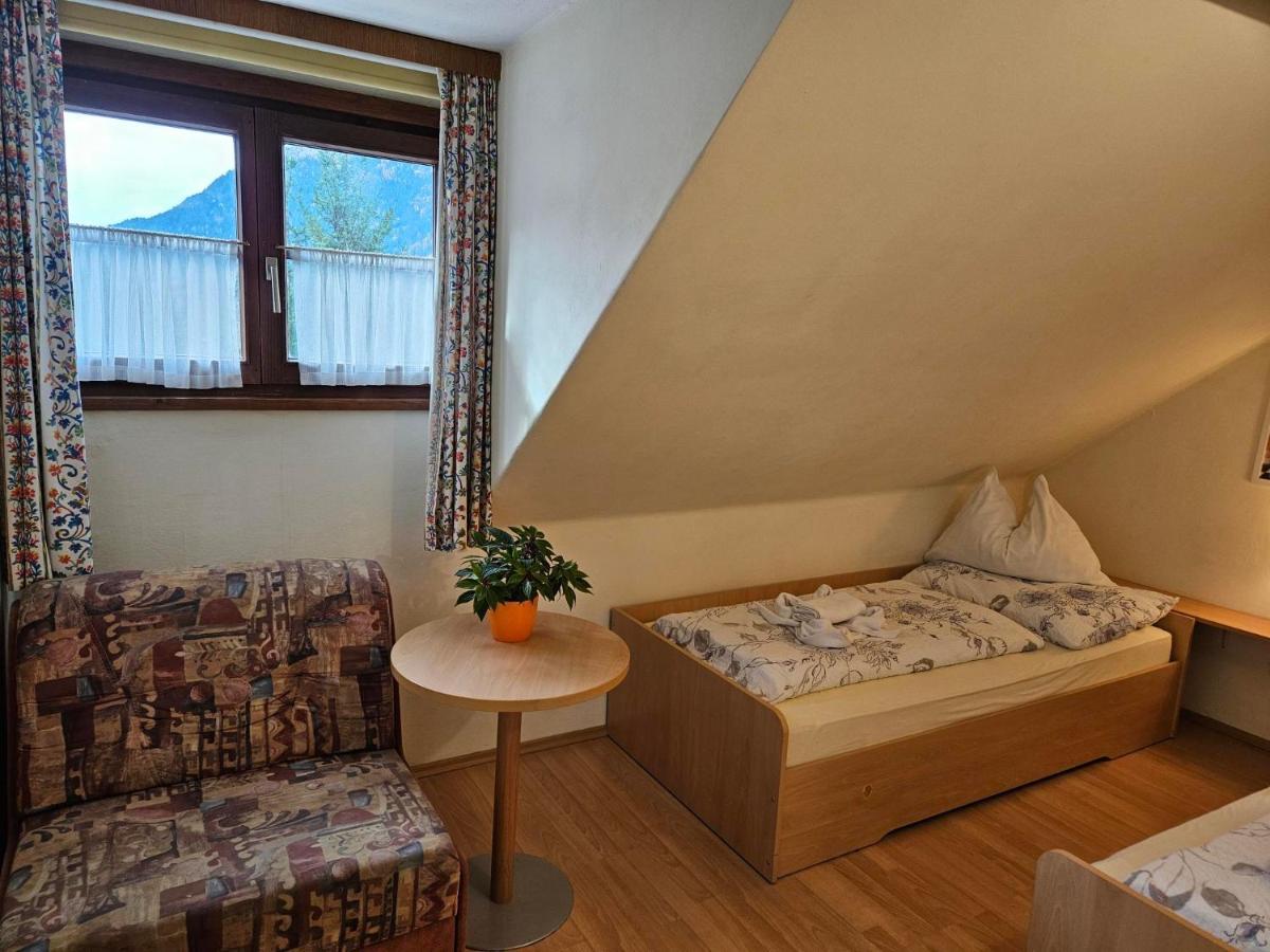Gasthof-Pension Alt Kirchheim Бад Кляйнкирххайм Экстерьер фото