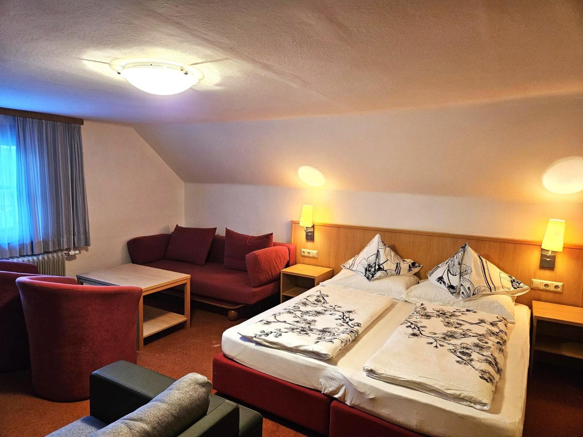 Gasthof-Pension Alt Kirchheim Бад Кляйнкирххайм Экстерьер фото